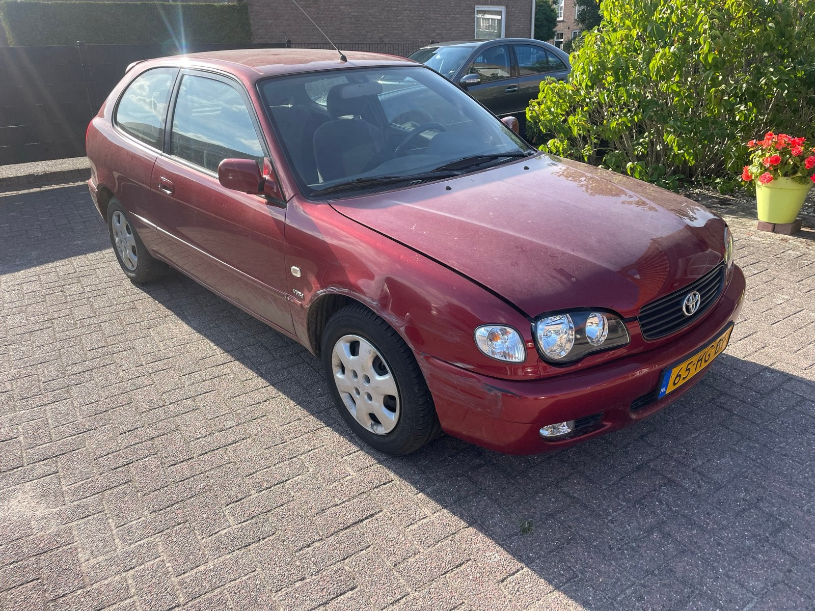 Toyota Corolla 1.6 HB Linea SOL AUT 2001 Rood, Auto's, 450 kg, 4 cilinders, Corolla, Origineel Nederlands