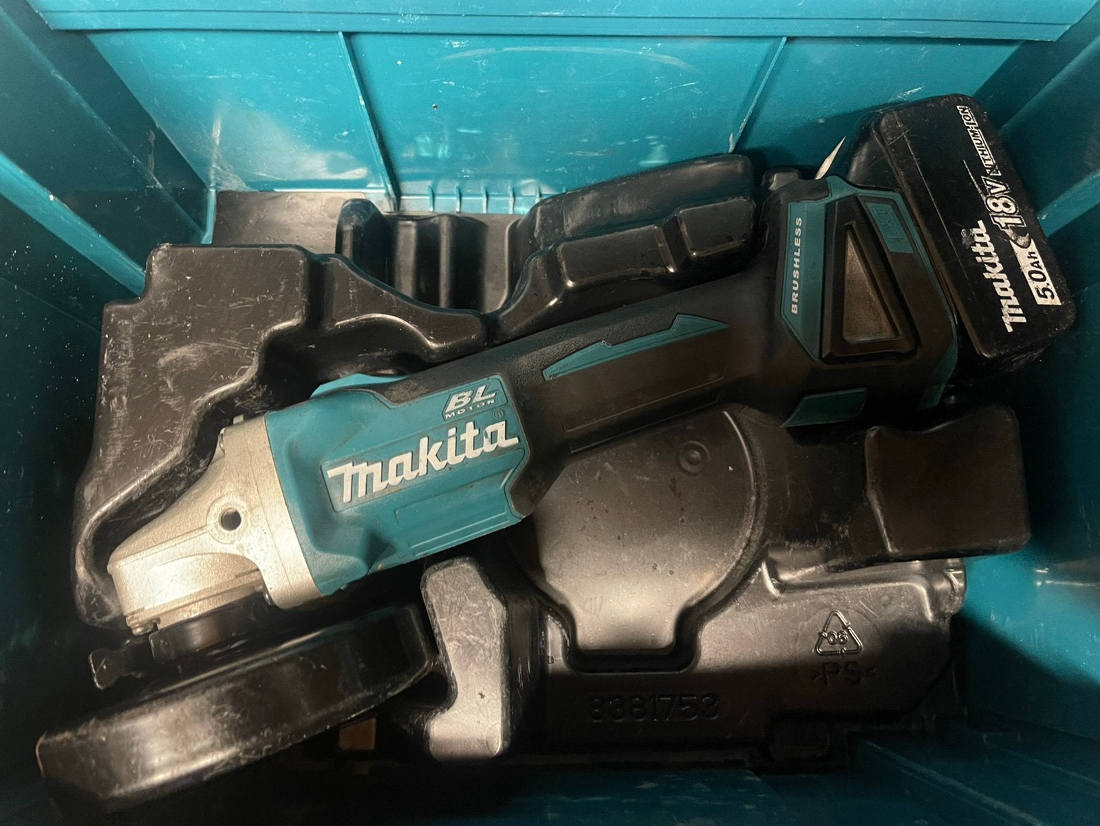 Makita 18v haakseslijper, Ophalen of Verzenden, Zo goed als nieuw, 1000 watt of meer, Haakse handslijpmachine