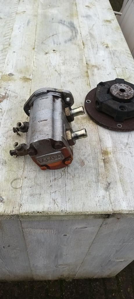 Oliepomp hydrauliek hydrauliekpomp oliedruk minikraan, Ophalen, Nieuw