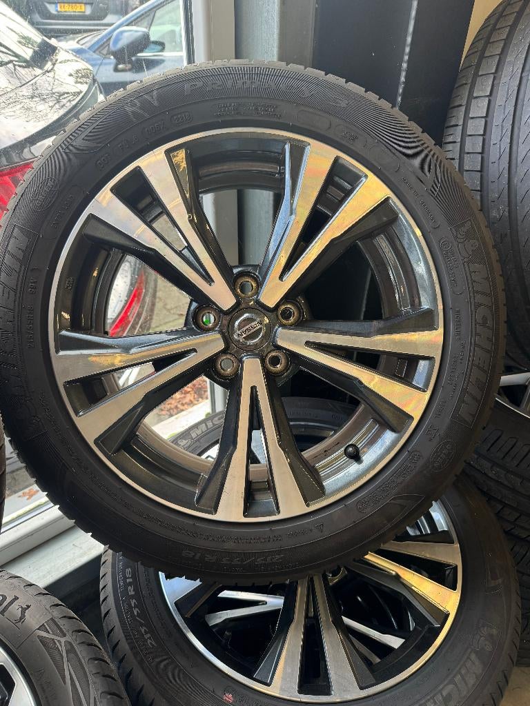 Nissan Qashqai origineel 18 INCH lichtmetalen velgen, Auto-onderdelen, Ophalen, 18 inch, 215 mm, Velg(en)
