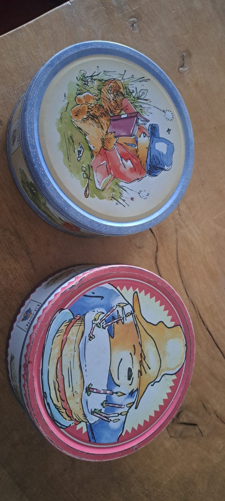 Vintage blikken met Nijntje en andere figuren, Verzamelen, Blikken, Ophalen of Verzenden, Gebruikt, Koek(jes), Overige merken