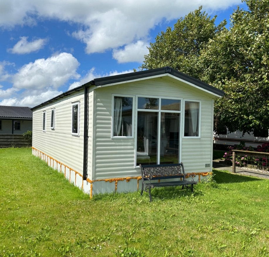 Chalet 2021 (stacaravan, tiny house) te koop., Tot en met 4
