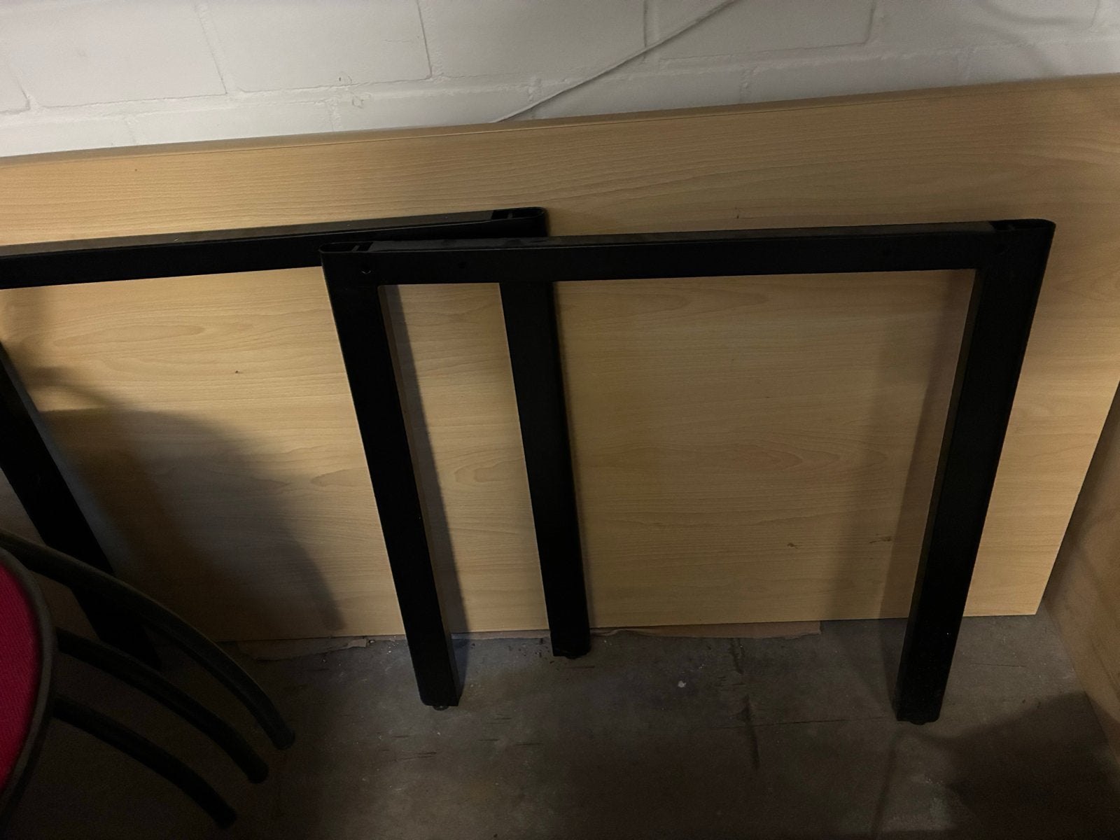 Tafelblad met metalen onderstel, Ophalen, Gebruikt, 50 tot 100 cm, 150 tot 200 cm