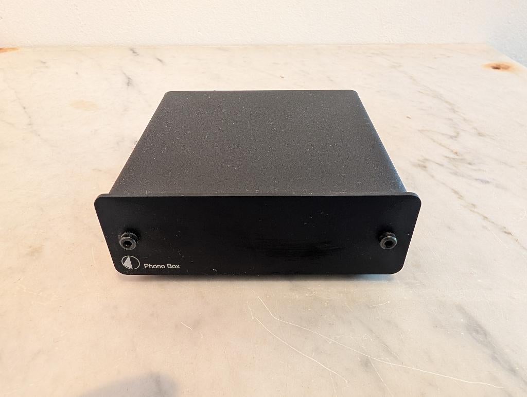 Pro-Ject Phono Box – Voorversterker voor MM en MC, Ophalen of Verzenden, Gebruikt, Platenspeler-onderdeel, Overige merken