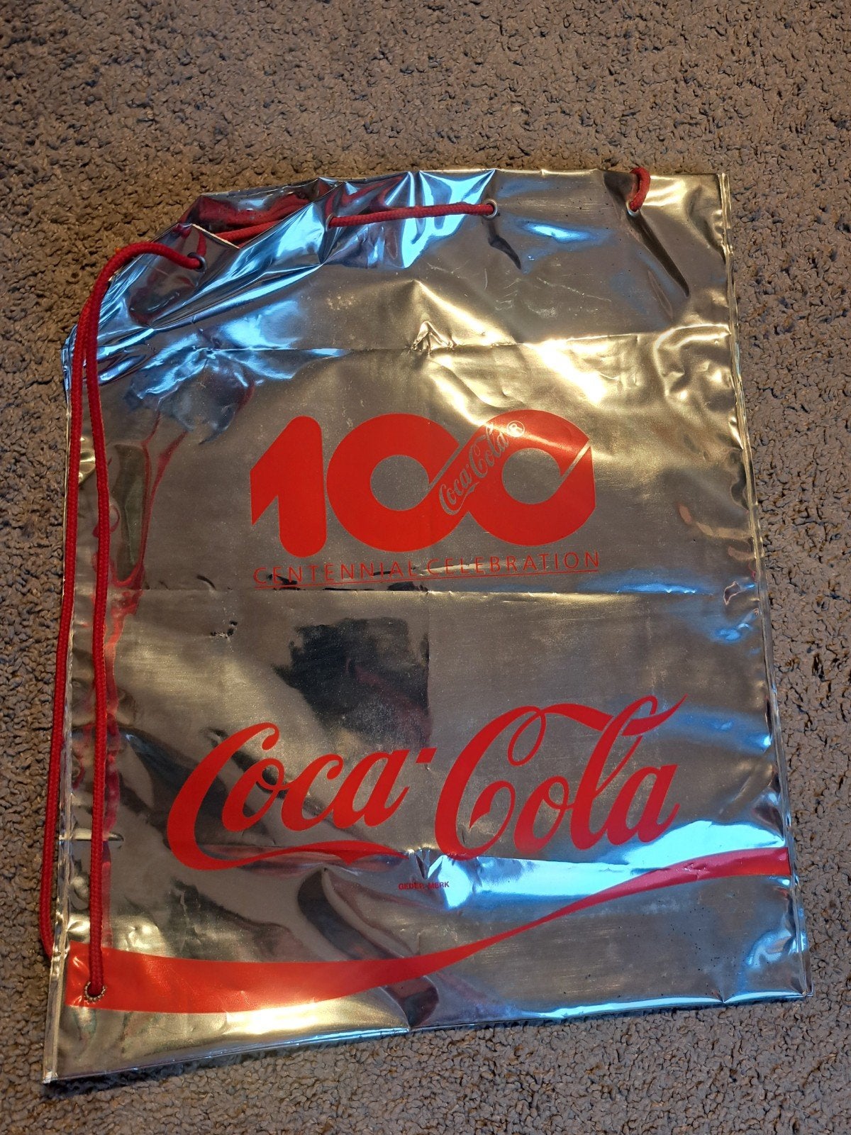 Coca-Cola 100 Jaar Jubileum Tas - Zilverkleurig, Ophalen of Verzenden
