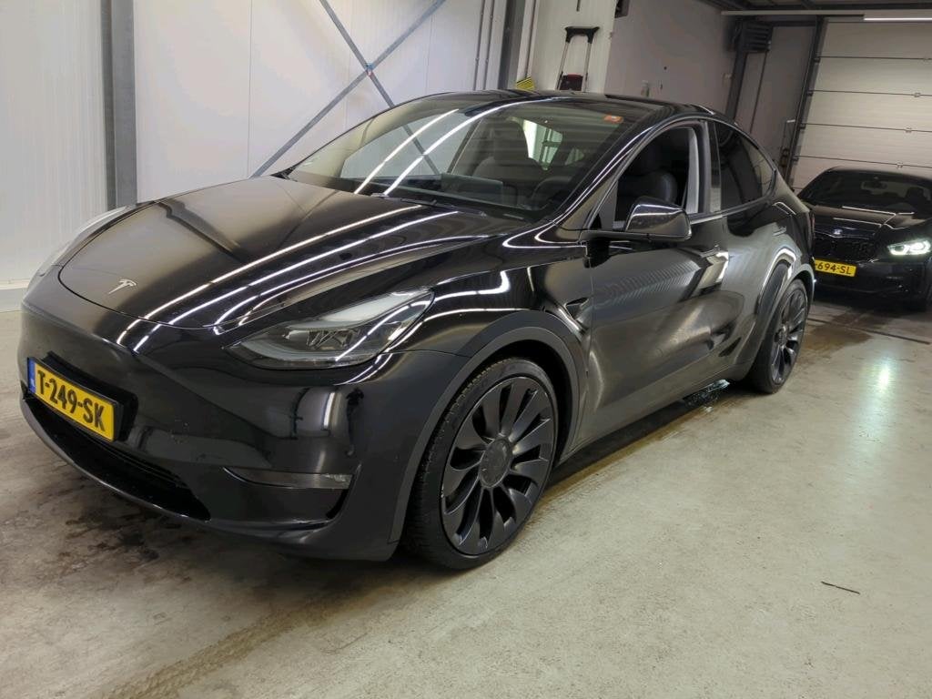 Tesla Model Y Performance 534pk AWD [ TREKHAAK+AUTOPILOT+21