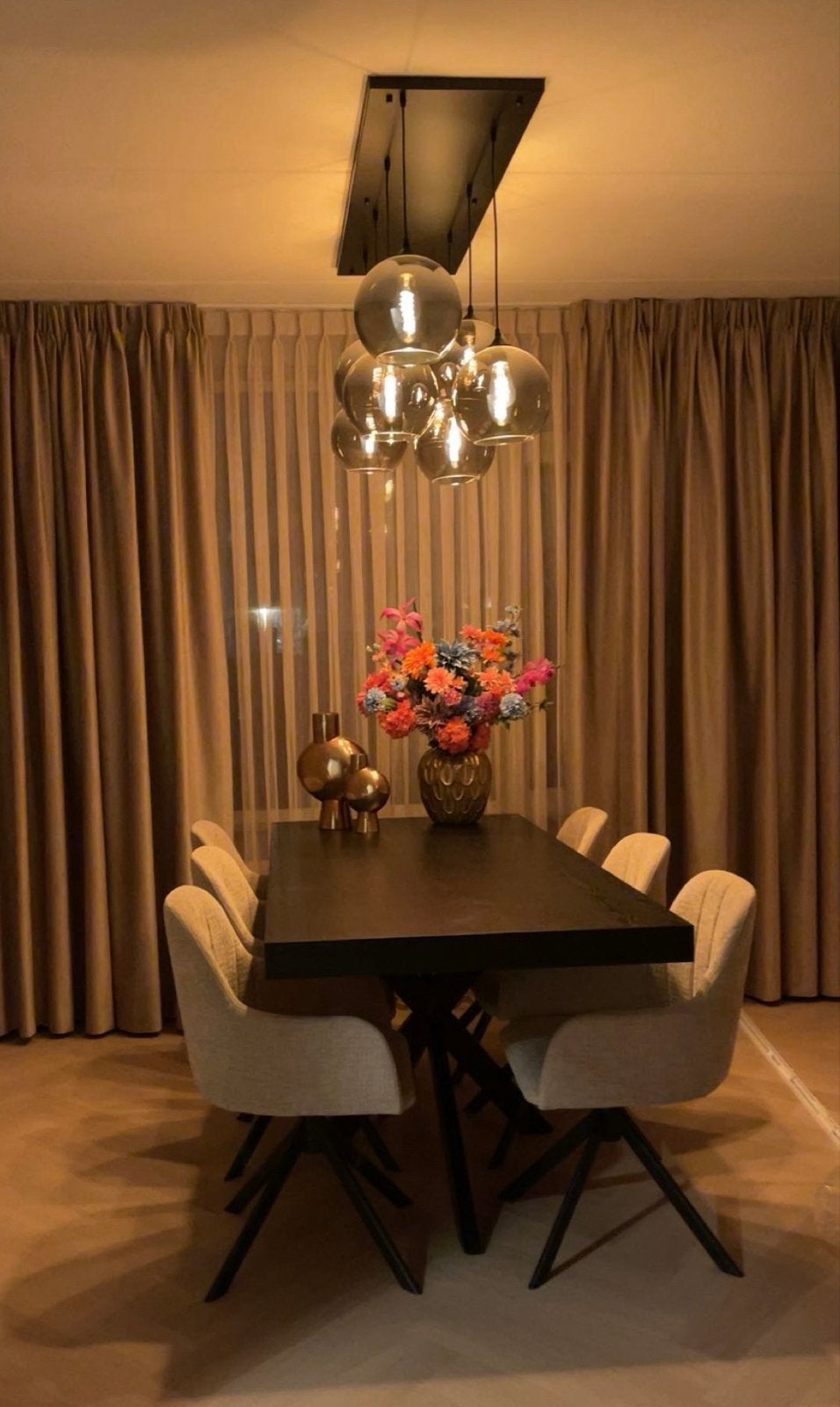 Moderne hanglamp met 8 smoke glazen bollen, Huis en Inrichting, Ophalen, Gebruikt, Glas