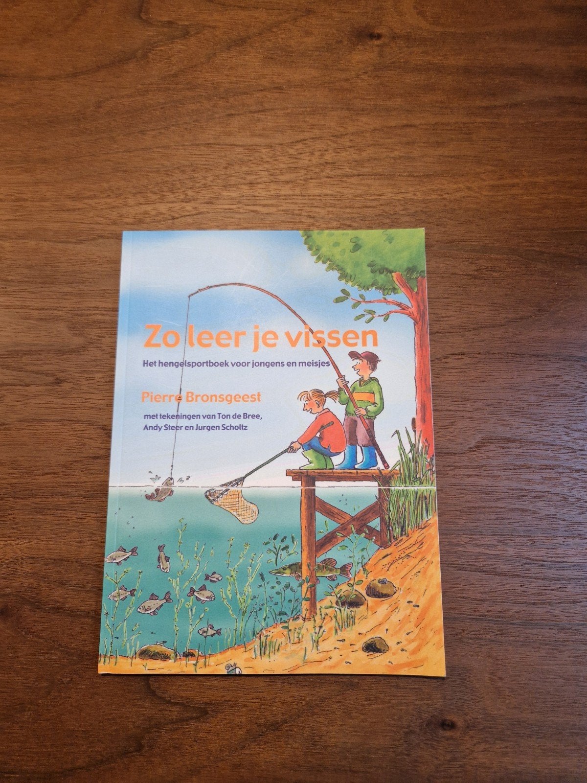 Zo leer je vissen - boek voor jongens en meisj, Ophalen of Verzenden, Zo goed als nieuw, Pierre Bronsgeest, Watersport en Hengelsport