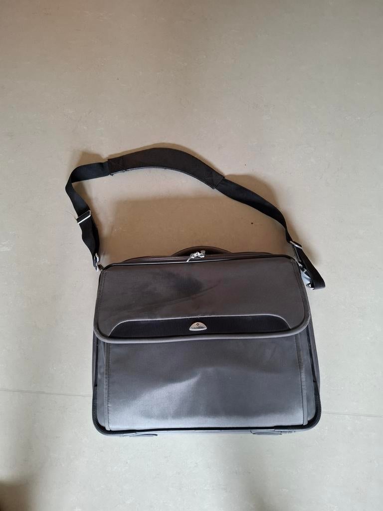 Samsonite laptop tas, Computers en Software, Laptoptassen, Ophalen