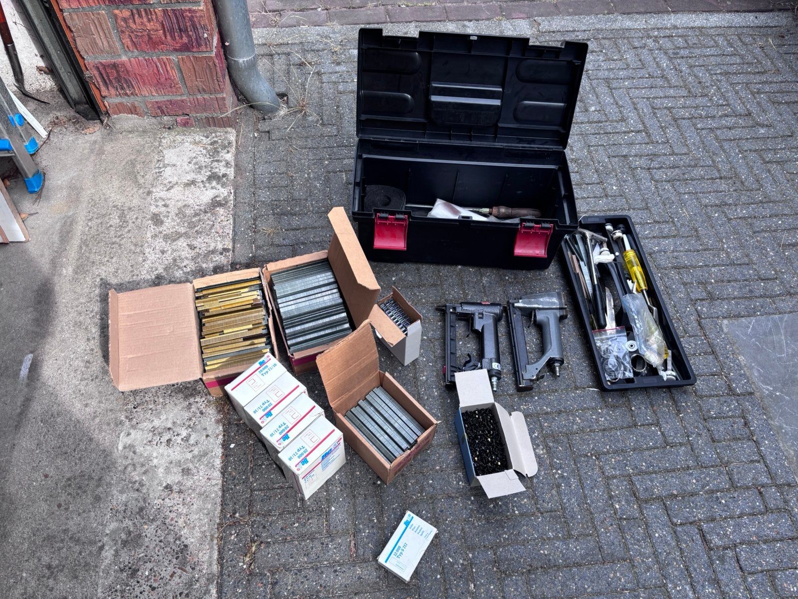 Senco tackers plus toebehoren., Doe-het-zelf en Verbouw, Gereedschap | Handgereedschap, Ophalen of Verzenden, Gebruikt, Tacker/nietmachine