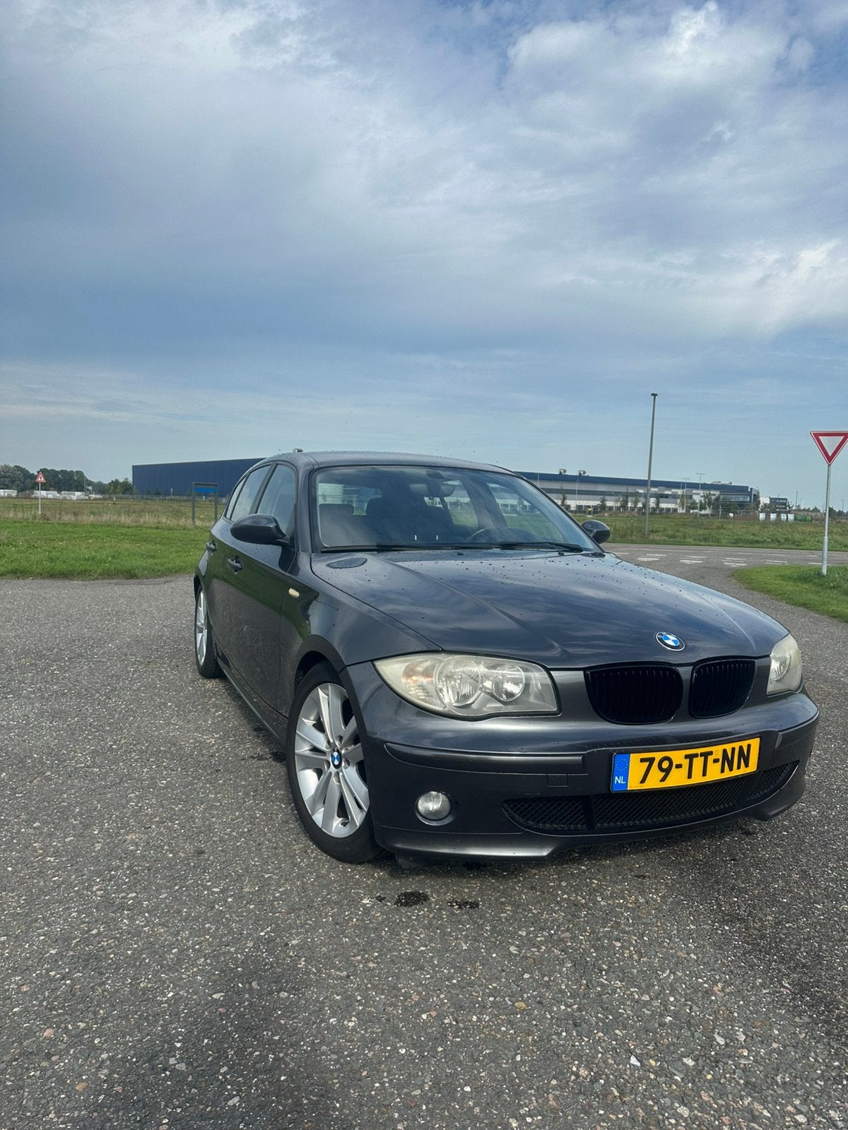 BMW 1-Serie 2.0 118I 2007 Grijs, 1-Serie, 1995 cc, 4 cilinders, 1200 kg
