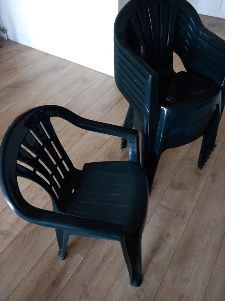 Groene Jardin tuinstoelen zgan..8x, Tuin en Terras, Tuinstoelen, Ophalen, Zo goed als nieuw, Kunststof, Stapelbaar