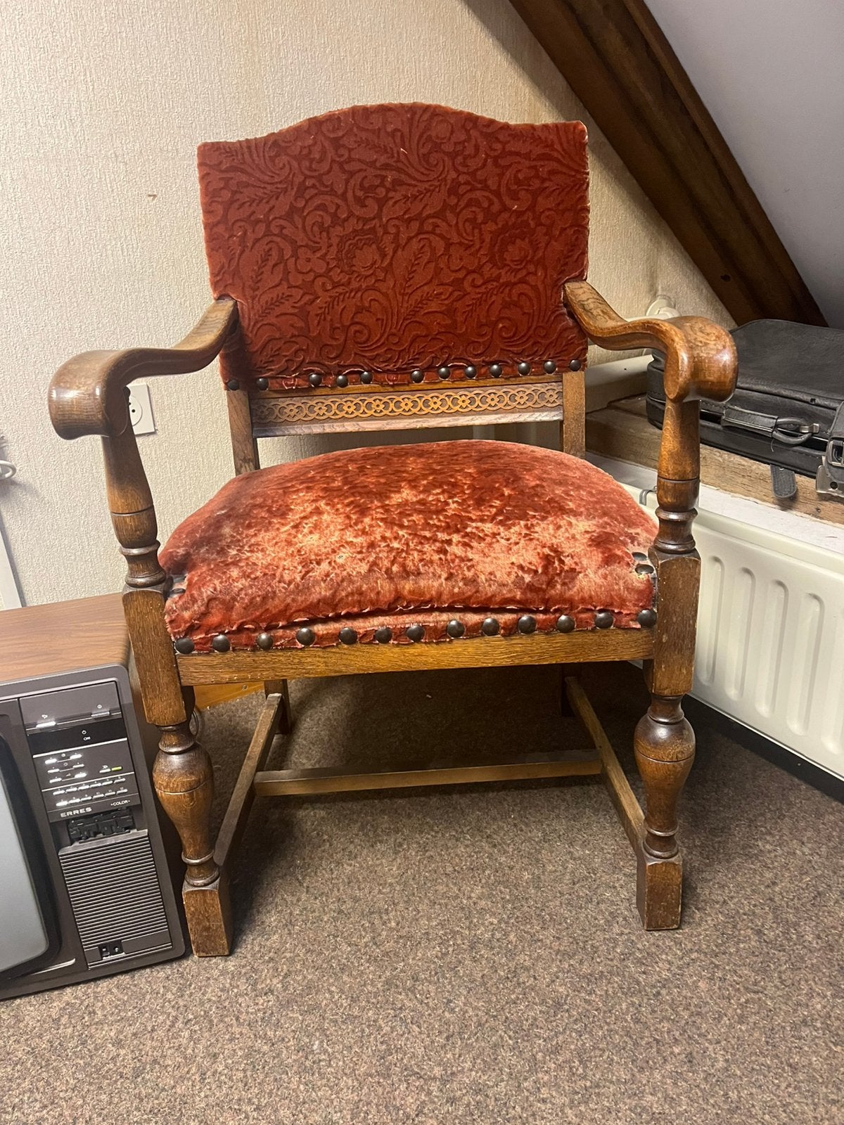 Sinterklaas stoel, Ophalen