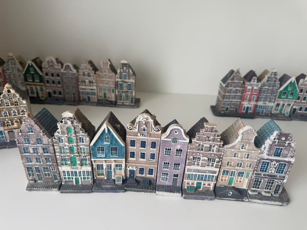 Blokker /klm grachtenhuisjes / delftsblauw, Ophalen, Zo goed als nieuw, 1 t/m 20