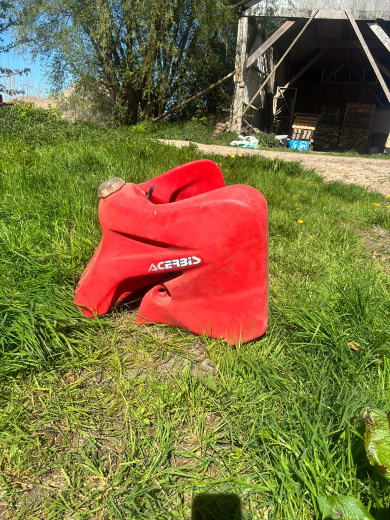 Acerbis brandstoftank circa 24L, Motoren, Onderdelen | Honda, Ophalen