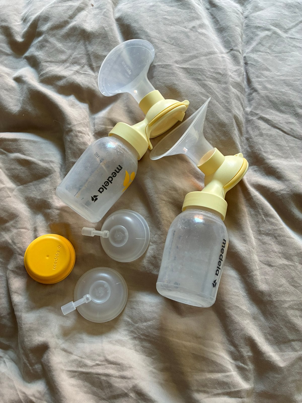 Gratis flesjes met 24 mm schelpen voor medela borstkolf, Ophalen, Gebruikt