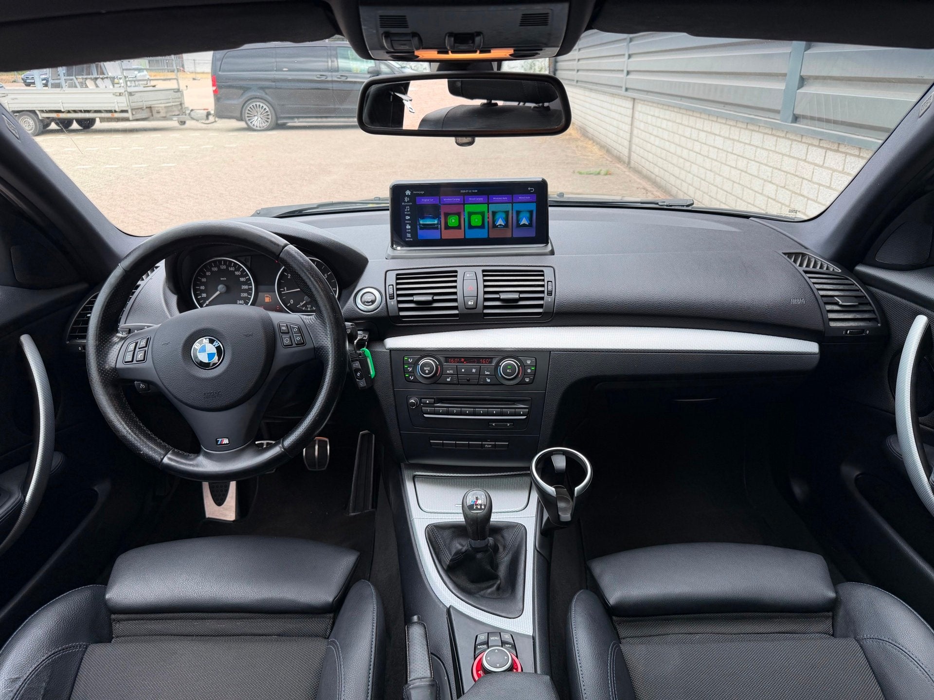 BMW 1-serie 118i High Executive M Sport | CarPlay | Schuifda, Auto's, 1-Serie, Euro 5, Achterwielaandrijving, Zwart