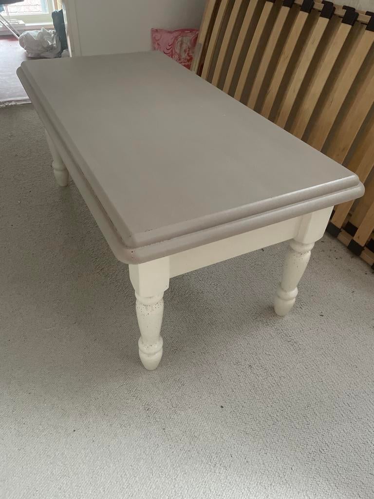 Stijlvolle salontafel, crème met taupe blad, Huis en Inrichting, Ophalen, Gebruikt, 100 tot 150 cm, 50 tot 100 cm