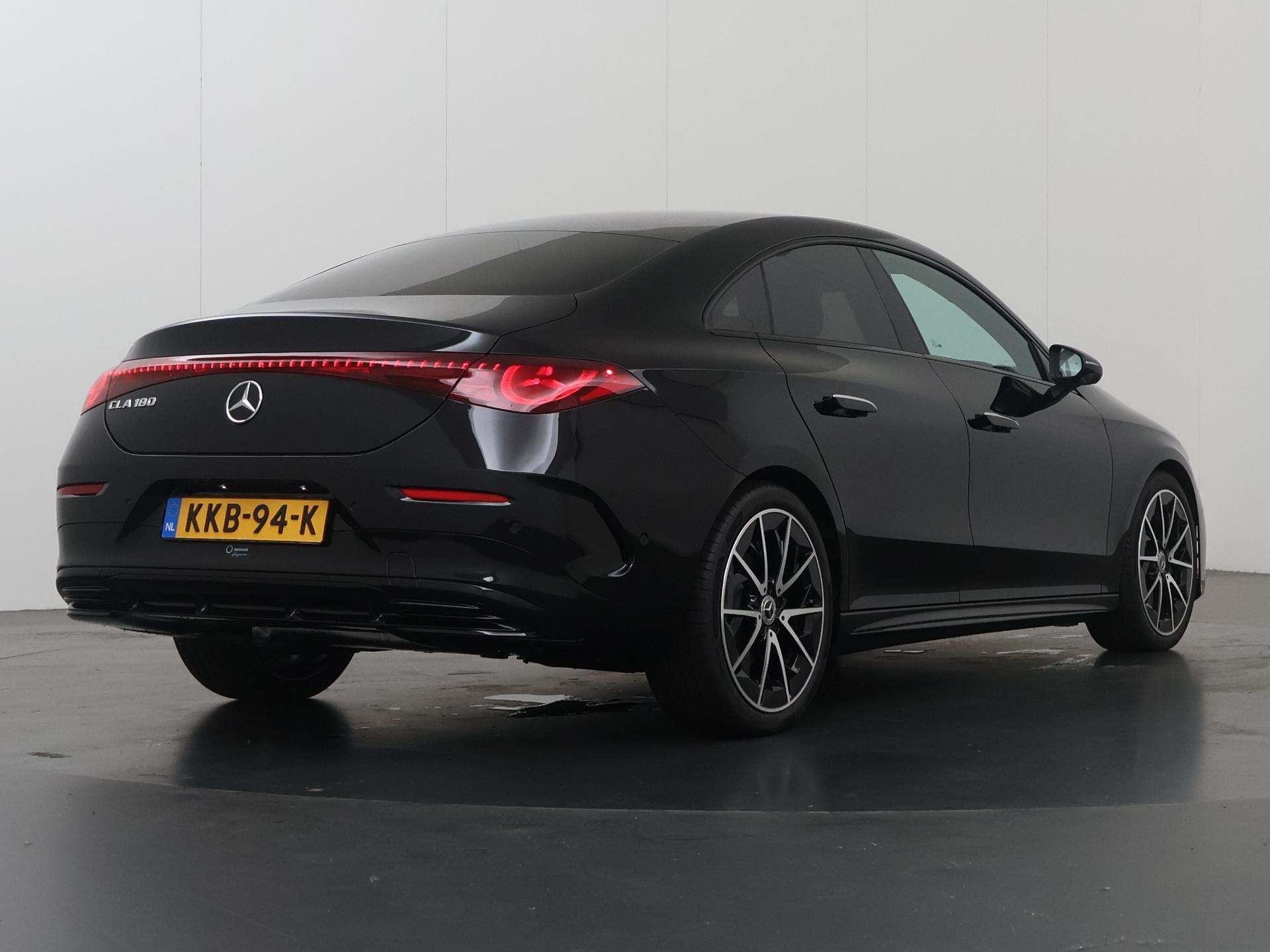 Mercedes-Benz CLA-Klasse 180 Business Solution AMG | Panoram, Auto's, CLA, Zwart, Origineel Nederlands, Bedrijf