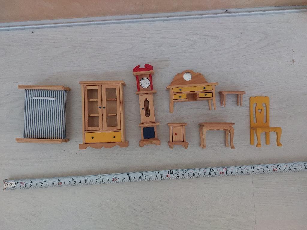 Meubels poppenhuis hout en kleur, Ophalen of Verzenden, Gebruikt, Toebehoren
