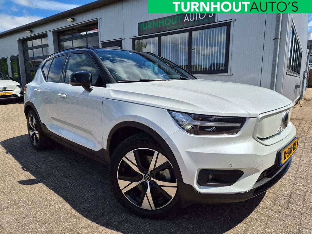 Volvo XC40 Recharge P8 AWD R-Design ( SOH 94% ) Pano | Harma, Auto's, Volvo, Gebruikt, Met garantie (alle), Wit, Origineel Nederlands