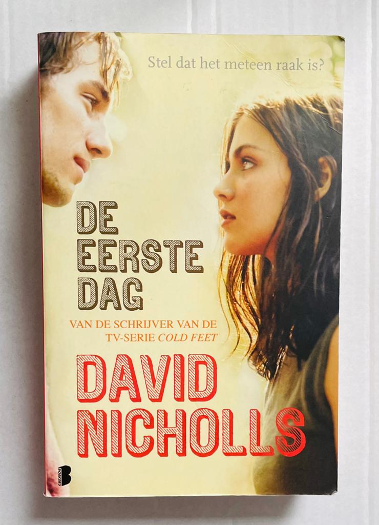David Nicholls - De eerste dag, Ophalen of Verzenden, Gelezen, David Nicholls