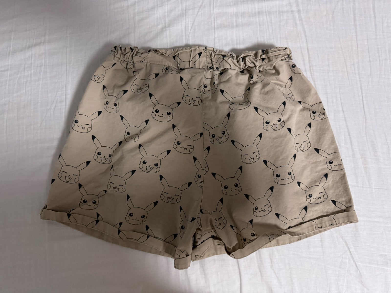 Leuke Pikachu shorts - Maat 36, Ophalen, Gedragen, Maat 36 (S), Beige