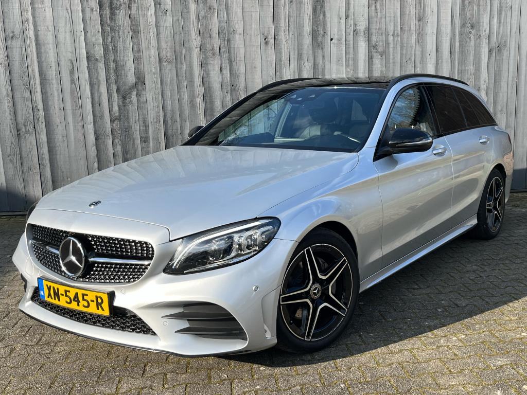 MB C200 | AMG NIGHT | PANO | DISTRONIC | MULTIBEAM, 1800 kg, Zwart, 4 cilinders, USB