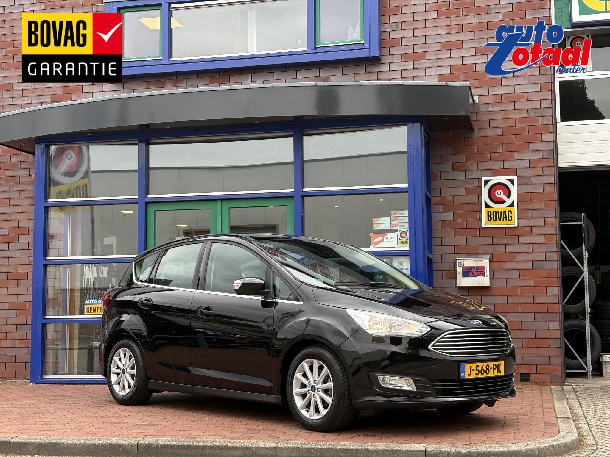 Ford C-Max 1.0 Titanium | Airco | Navi | Trekhaak, Auto's, Voorwielaandrijving, Gebruikt, Euro 6, Zwart