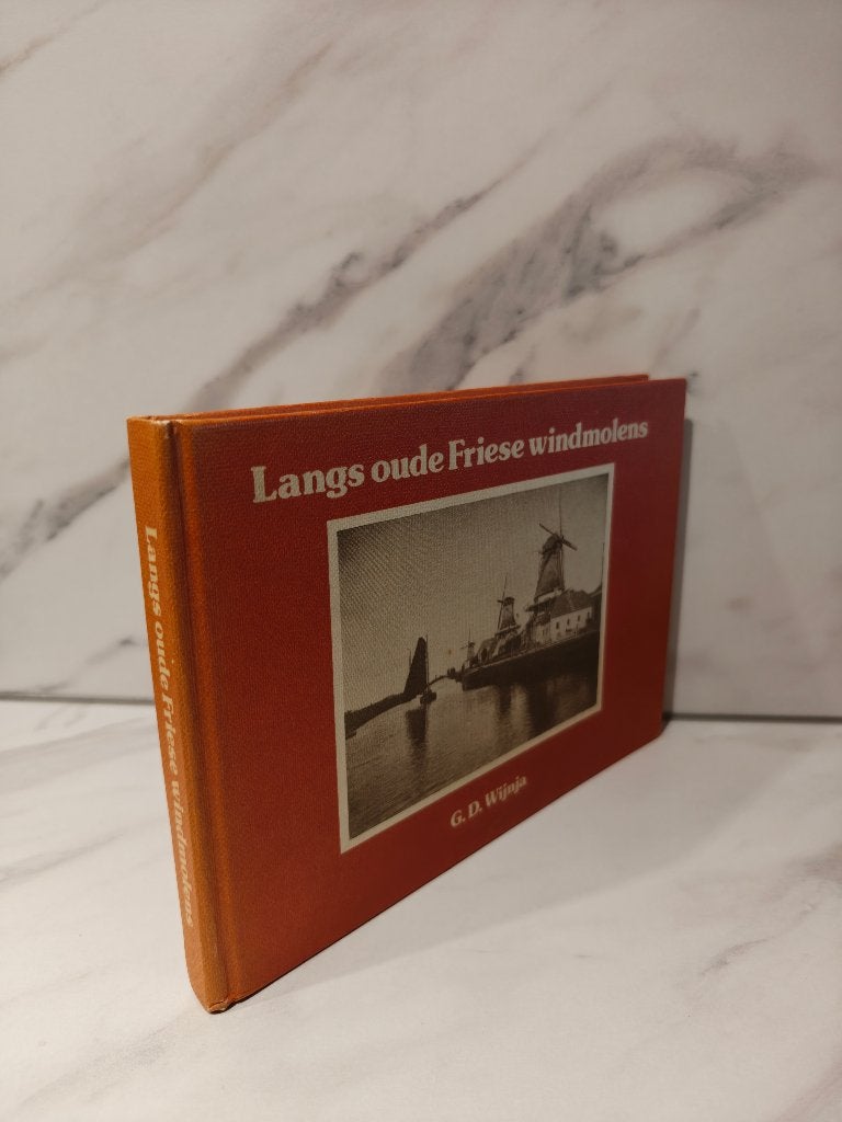 G.D. Wijnja - Langs oude Friese windmolens., Ophalen of Verzenden, Gelezen