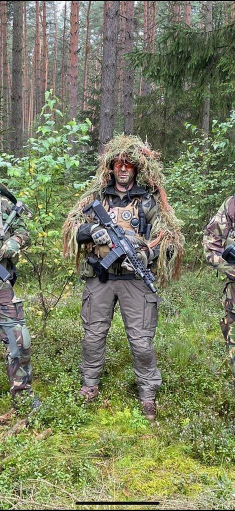Airsoft ghillie sniper Handmade polen door Kamil Gladysz, Ophalen of Verzenden, Landmacht, Nederland