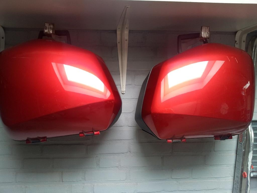 Zijkoffers Honda VRF1200F rood, Motoren, Accessoires | Koffers en Tassen, Ophalen, Gebruikt