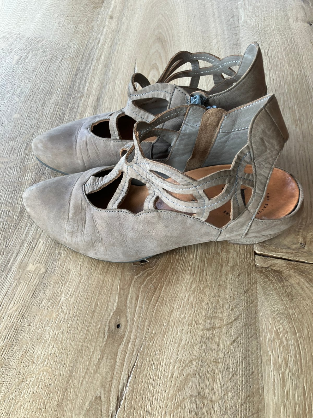 Damesschoenen, Schoenen met lage hakken, Verzenden, Beige, Zo goed als nieuw