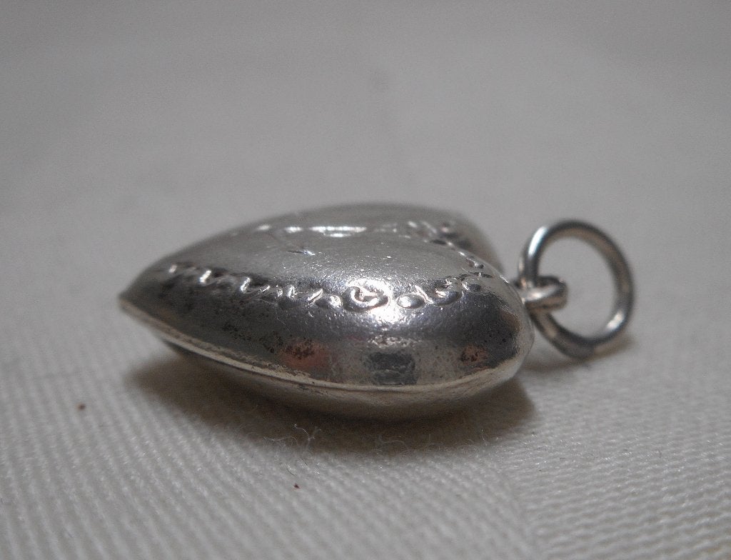 Zilveren antiek hart hanger met anker nr.333, Sieraden, Tassen en Uiterlijk, Antieke sieraden, Verzenden, Zilver, Hanger