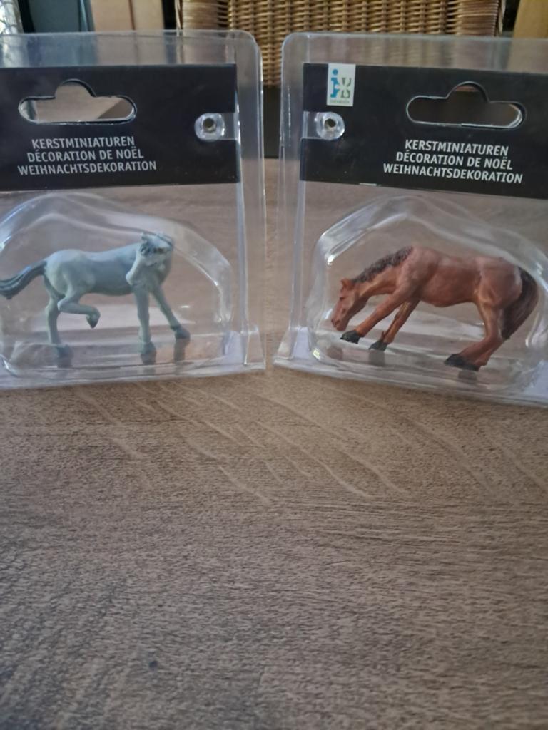 Intratuin 2 paarden nieuw, Ophalen, Nieuw