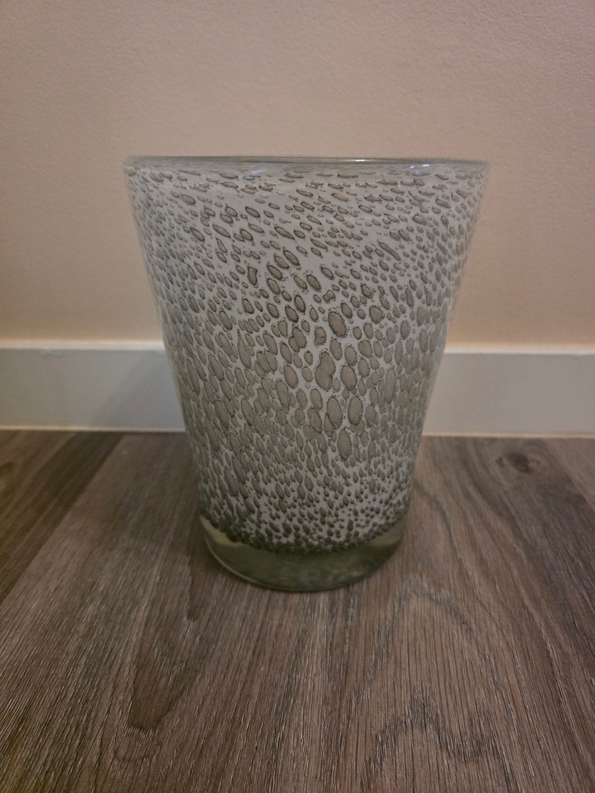 Decoratieve glazen vaas met spikkelpatroon, Ophalen of Verzenden