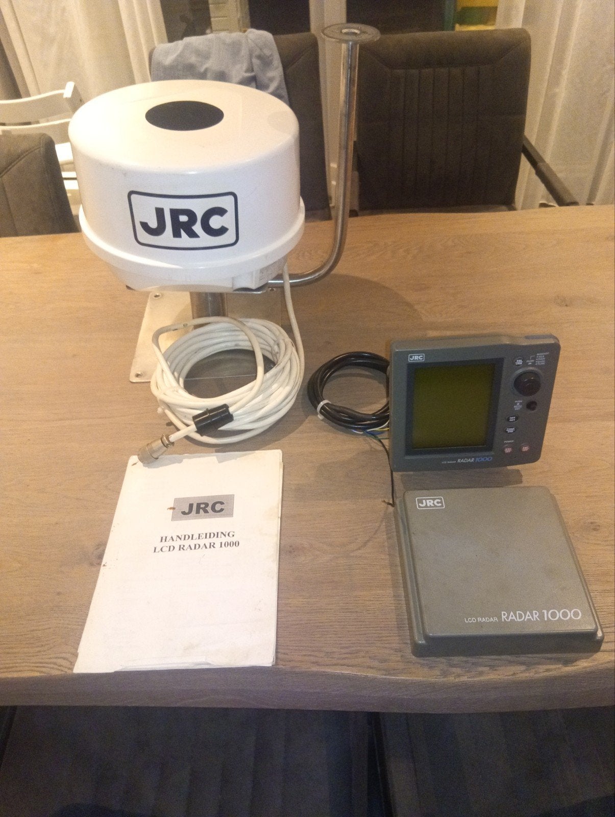 JRC LCD Radar 1000 - Complete set met handleiding, Watersport en Boten, Ophalen of Verzenden, Gebruikt, Radar