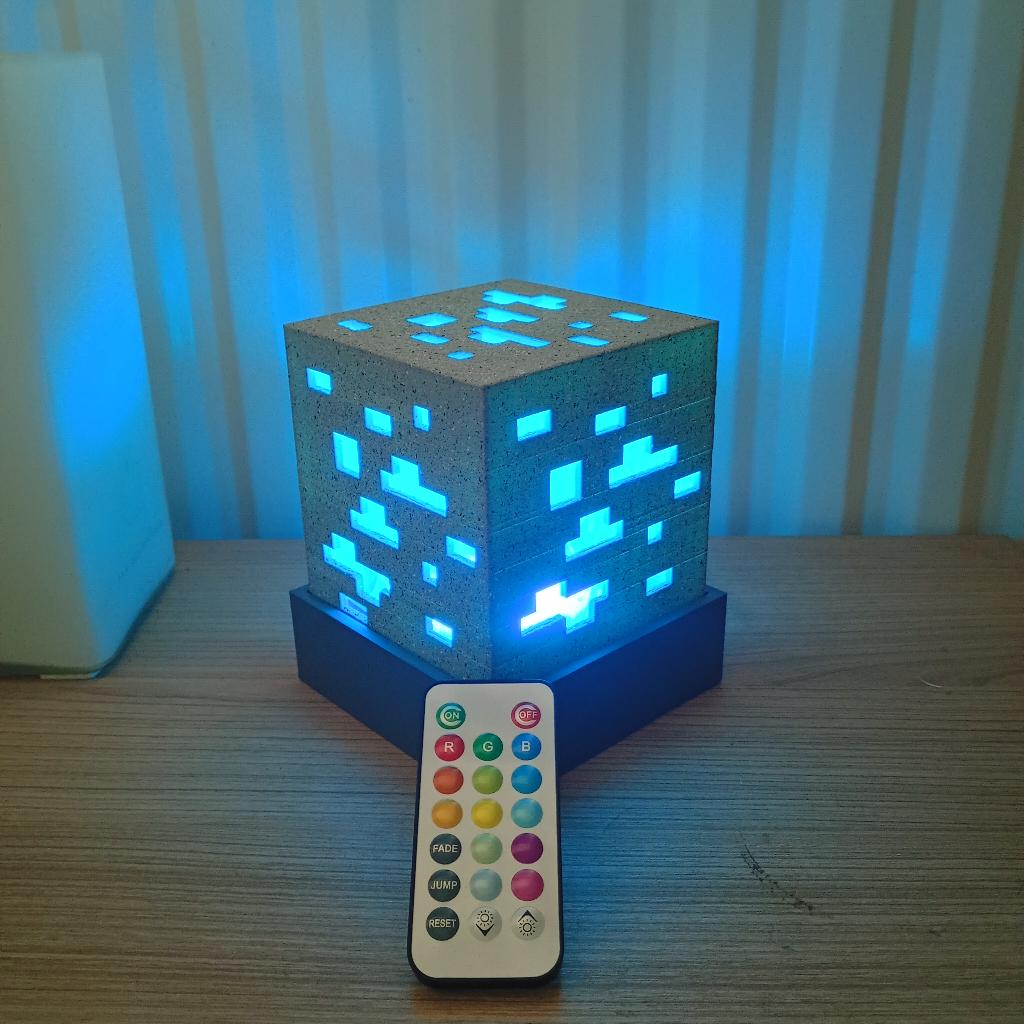 MineCraft Ore Block Lamp met Multikleuren!, Kinderen en Baby's, Speelgoed | Duplo en Lego, Nieuw, Complete set, Compleet, Minecraft