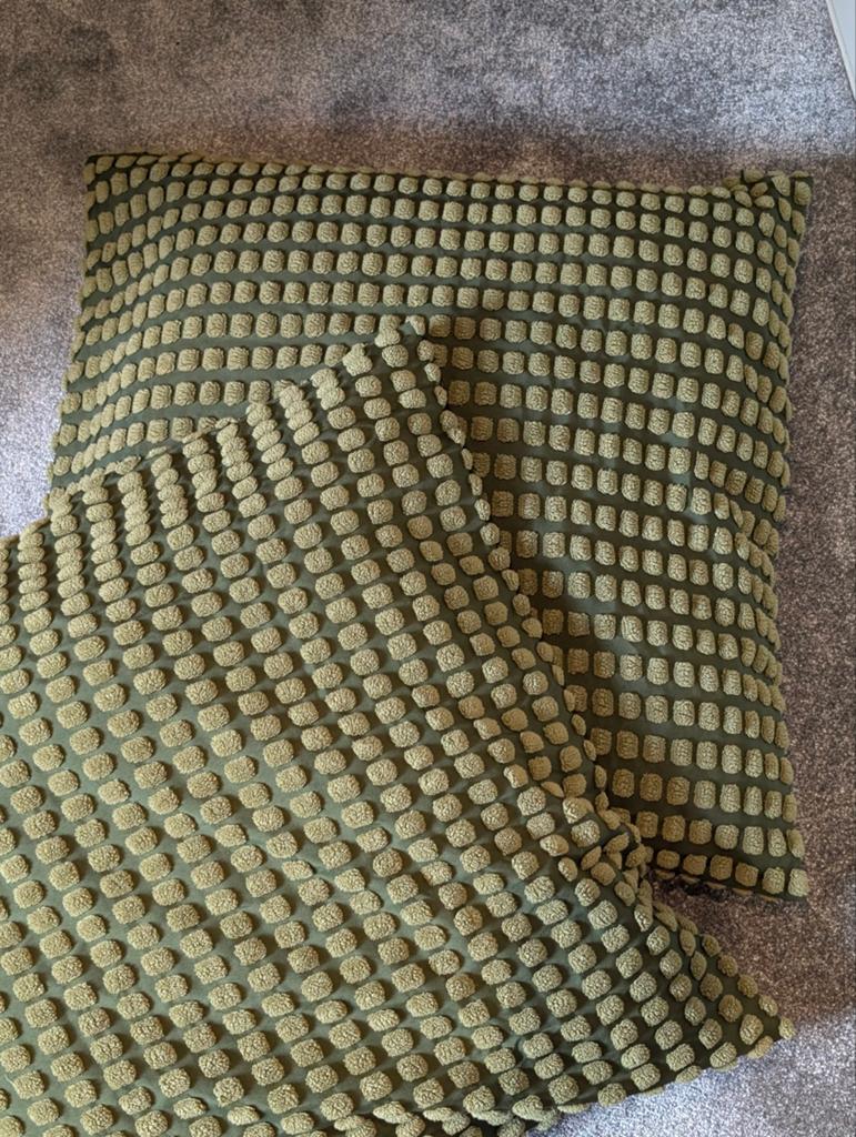 2 Groene Kussens 60x60 cm, Huis en Inrichting, Woonaccessoires | Kussens, Ophalen of Verzenden, Gebruikt, Groen, Vierkant