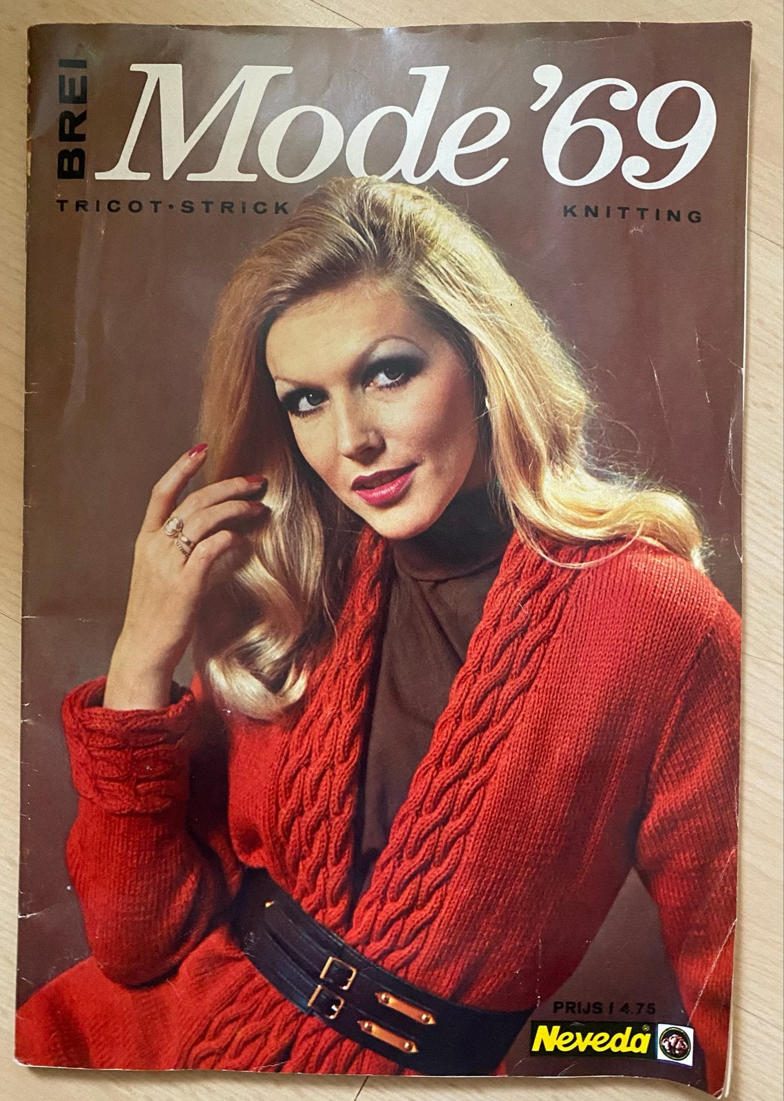 Brei Mode '69 - Vintage Breiboek Nevada Frotte, Hobby en Vrije tijd, Ophalen of Verzenden, Gebruikt, Breien of Haken, Patroon of Boek