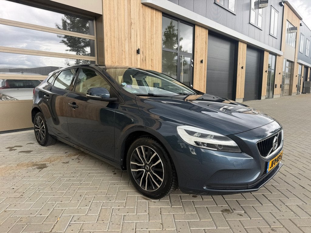 Volvo V40 2.0 T2 Summum 5drs|NAVI|Clima|Parkeersensoren|Nieu, Voorwielaandrijving, Gebruikt, 4 cilinders, Blauw