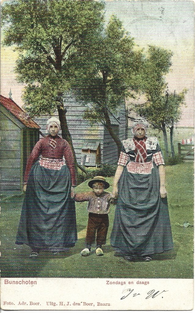 Antiek 1904-Bunschoten-Spakenburg-Klederdracht-2 dames,kind, Ophalen of Verzenden, Voor 1920, Gelopen, Utrecht