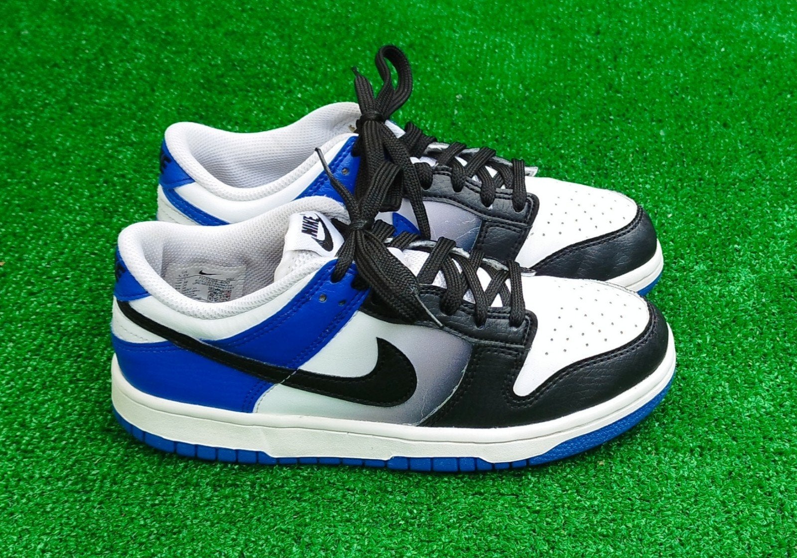 Nike Dunk Low Royal Blue Black White maat 38, Nike Inc., Nike, Ophalen of Verzenden, One Bowerman Drive, Beaverton, Oregon 97005, USA