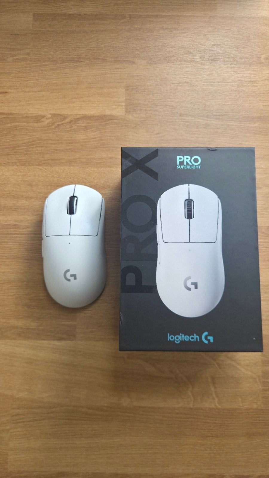 Logitech G Pro X Superlight Gaming Muis Wit, Computers en Software, Muizen, Muis, Rechtshandig, Ophalen of Verzenden, Zo goed als nieuw
