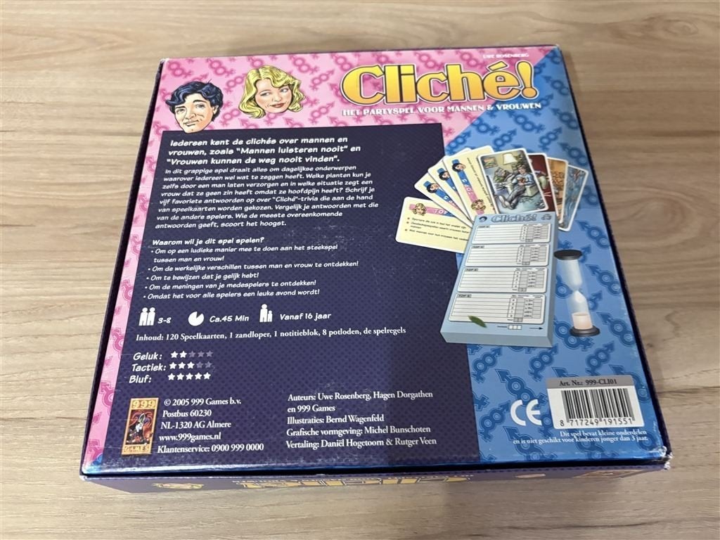 cliche - 999 games - s4258, Verzenden, Zo goed als nieuw