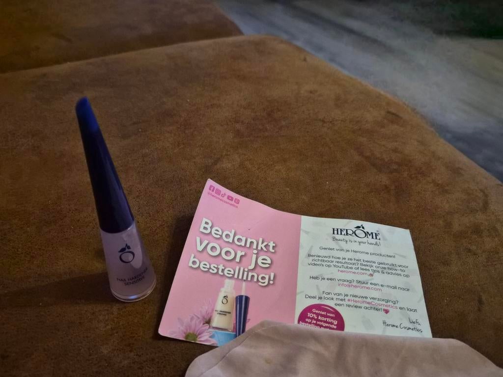 Nieuwe HerOme Nail Harder Sensitive + Kado Bon, Nieuw, Ophalen of Verzenden, Handen en Nagels, Make-up