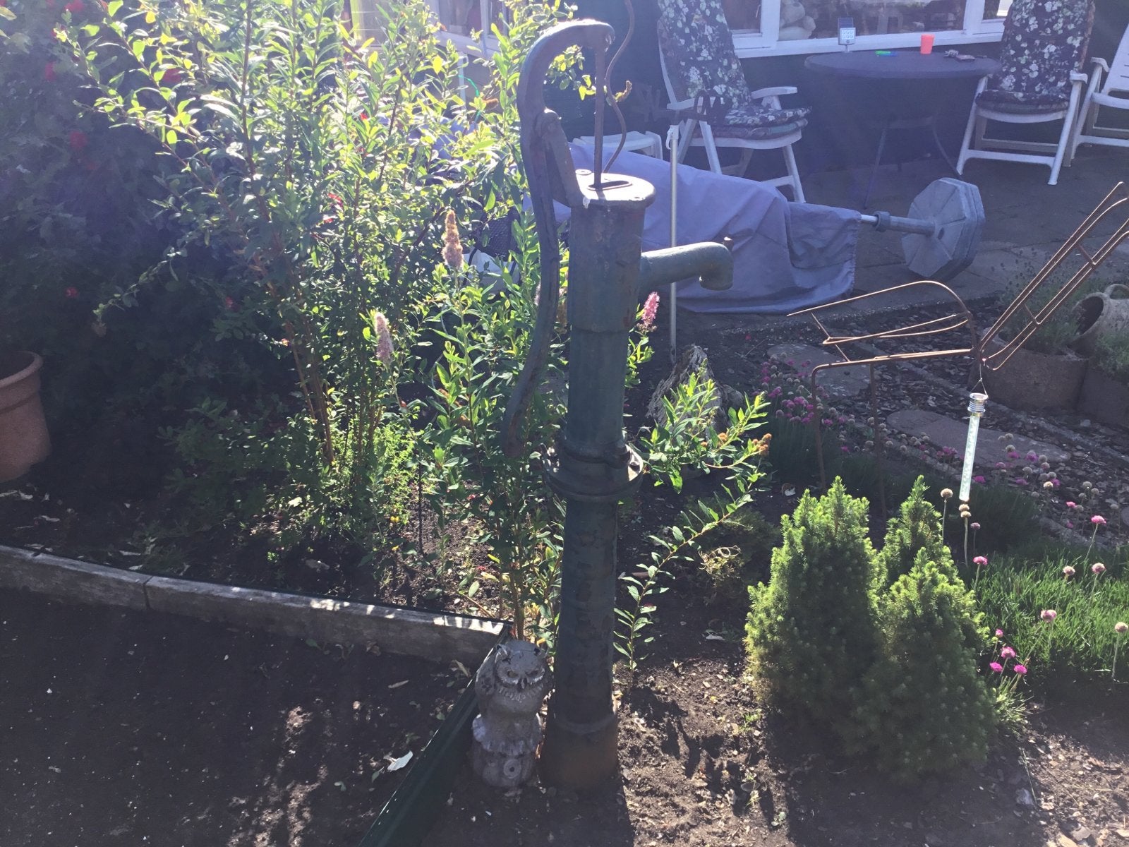 Antieke handwaterpomp - gietijzeren tuin decoratie, Ophalen of Verzenden, Gebruikt, Handmatig, Bronpomp