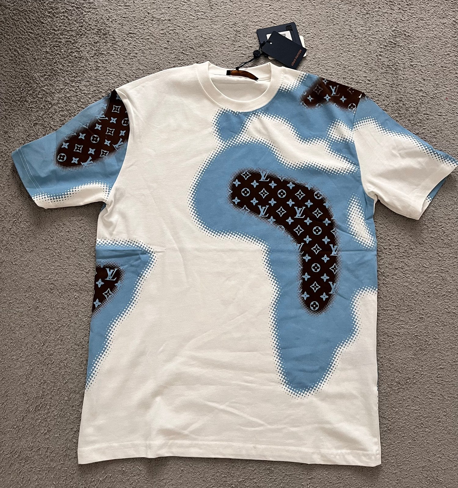 Louis Vuitton shirt!, Kleding | Heren, T-shirts, Ophalen of Verzenden, Nieuw, Maat 52/54 (L), Overige kleuren