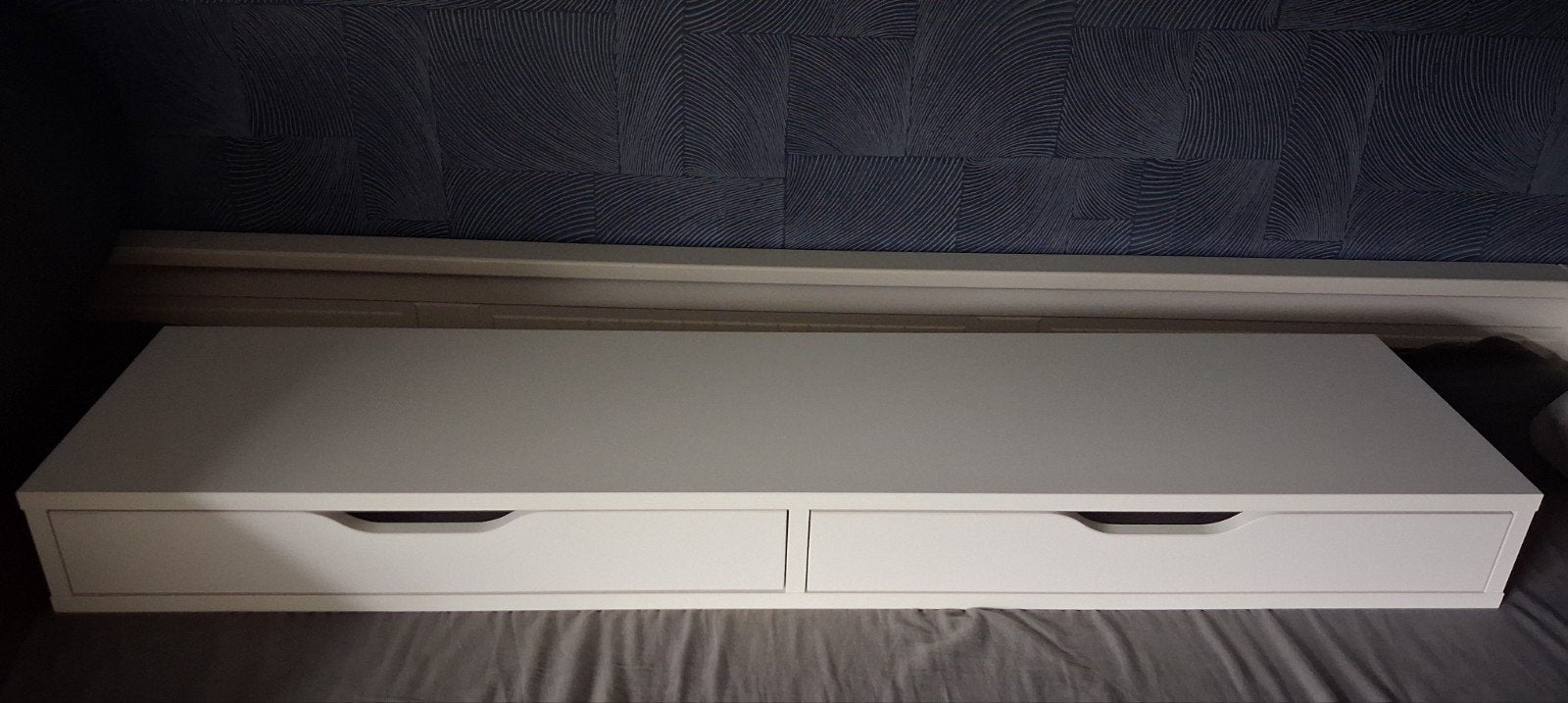 Wit hangkastje met 2 lades van Ikea en 1 hangplank, Ophalen, Gebruikt