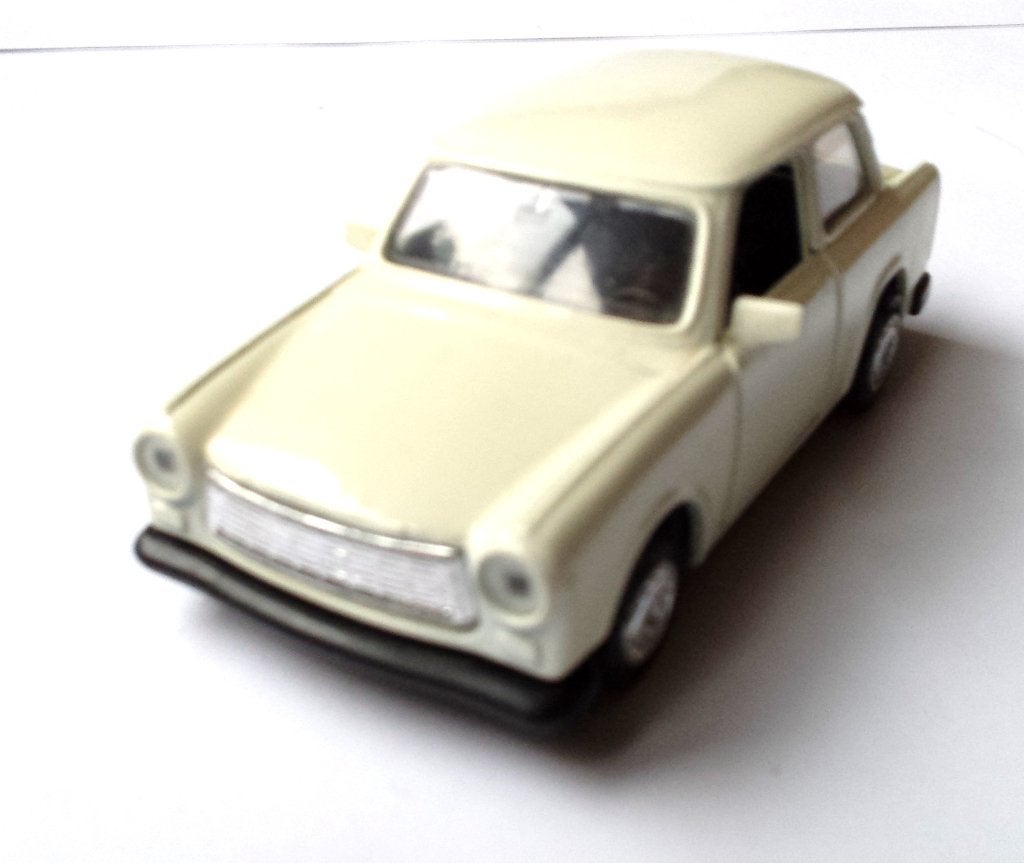 Modelauto Trabant 601-s 1:24 Vintage Retro, Ophalen of Verzenden, Gebruikt, Overige merken